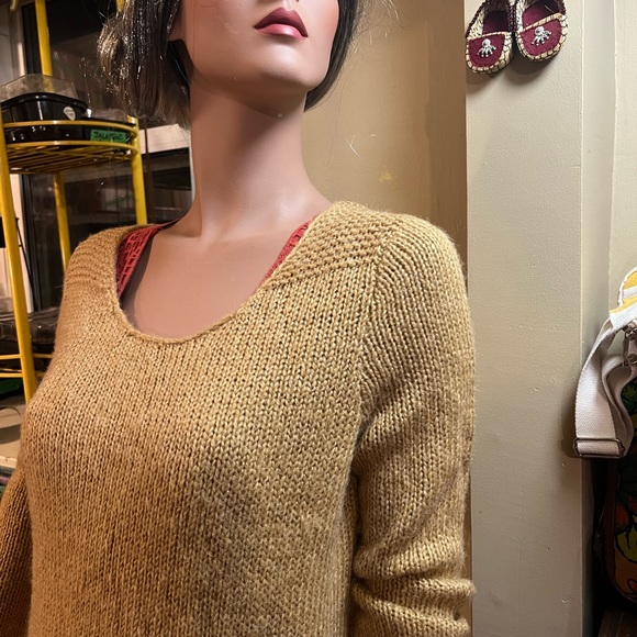 Gap Sweater - Picture 1 of 8